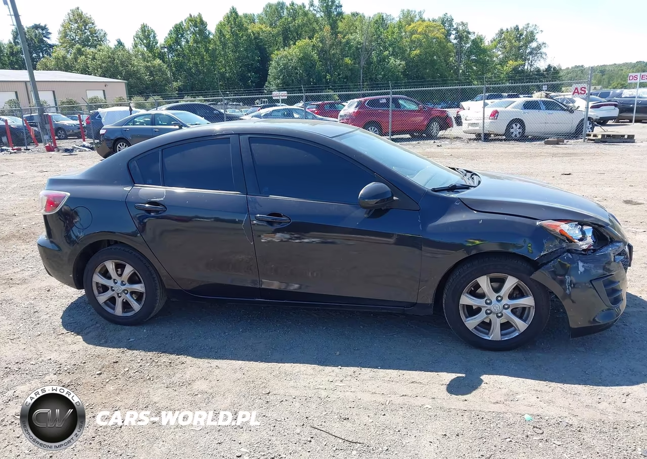 2011 Mazda Mazda3 I Touring VIN:JM1BL1VG2B1438107 - 14