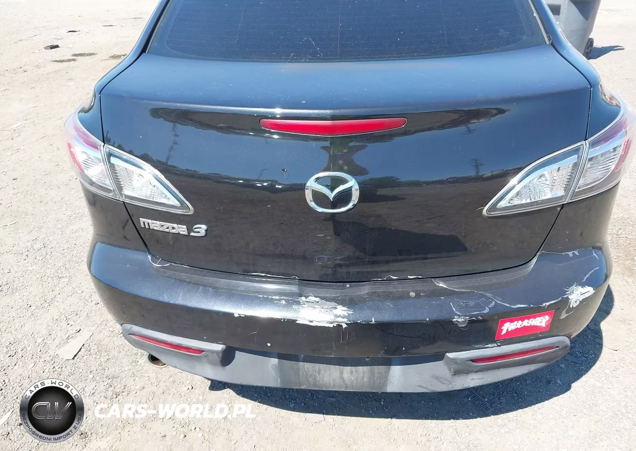 2011 Mazda Mazda3 I Touring VIN:JM1BL1VG2B1438107 - 17