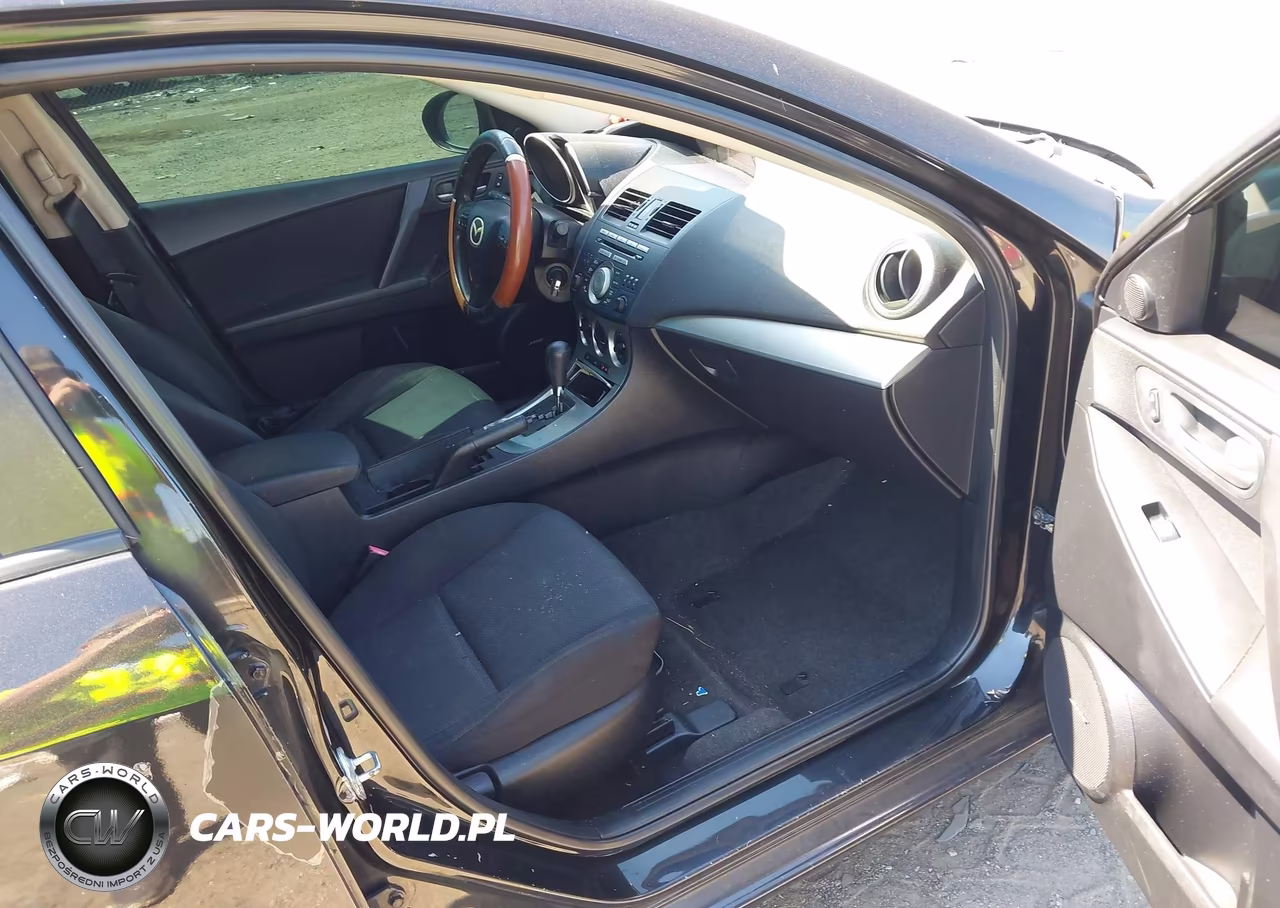 2011 Mazda Mazda3 I Touring VIN:JM1BL1VG2B1438107 - 5