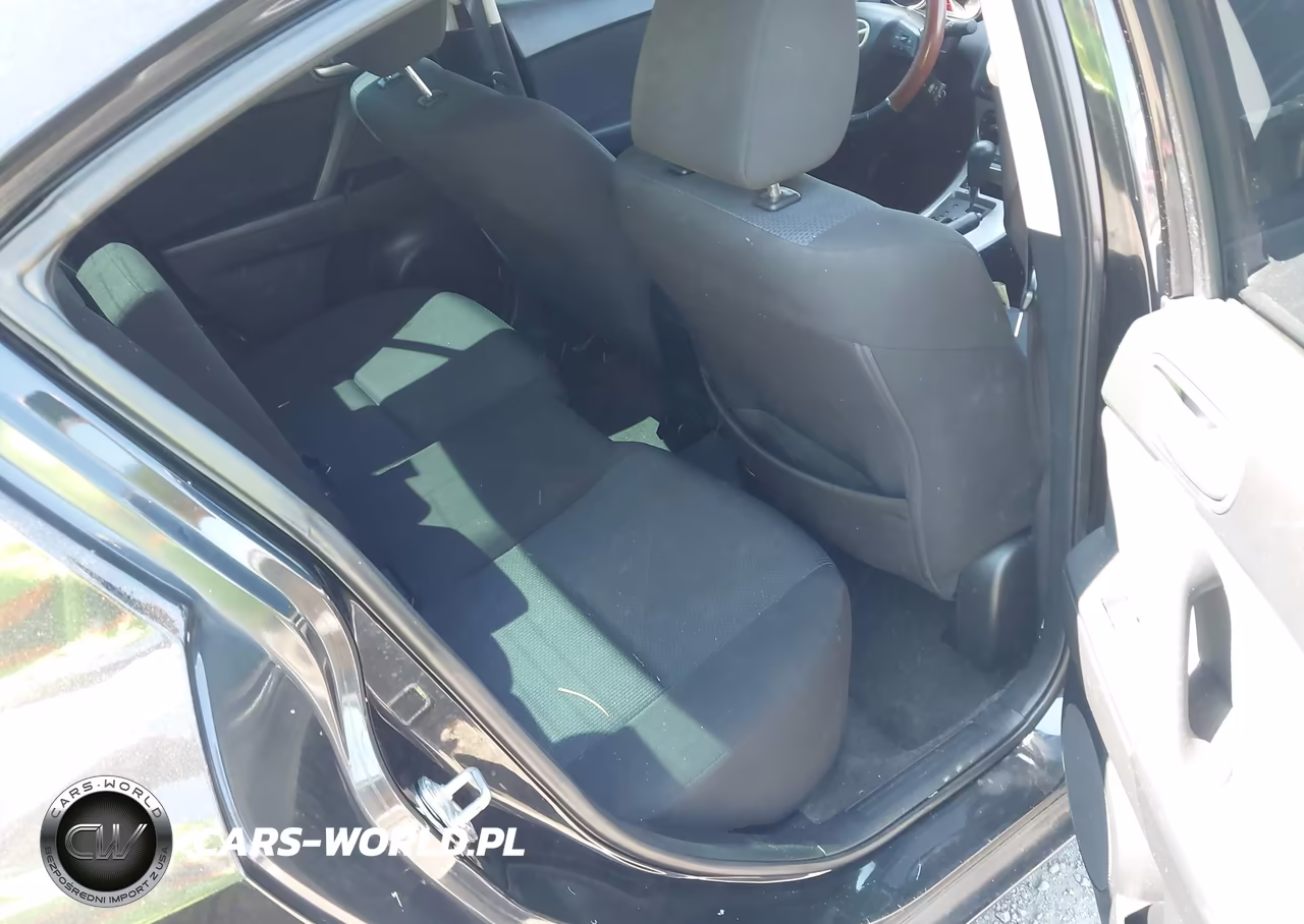 2011 Mazda Mazda3 I Touring VIN:JM1BL1VG2B1438107 - 8