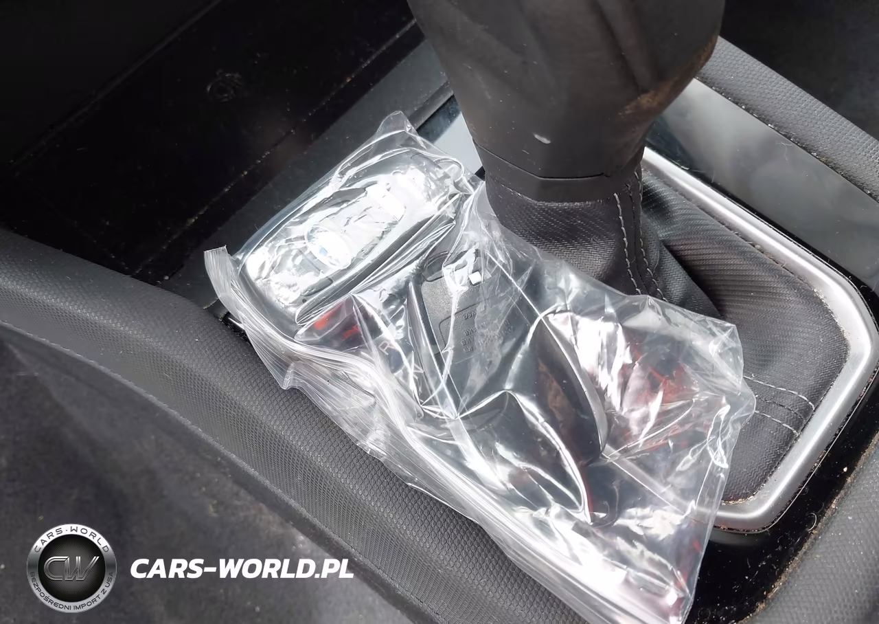2025 Subaru Forester Premium VIN:JF2SLDDC9SH599109 - 11
