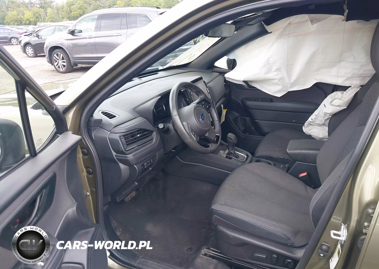 2025 Subaru Forester Premium VIN:JF2SLDDC9SH599109 - 5