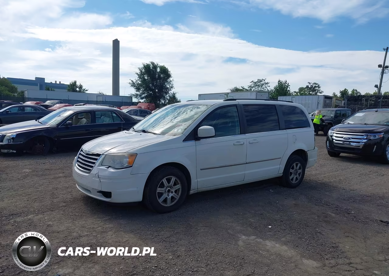 2010 Chrysler Town & Country Touring VIN:2A4RR5D14AR288877 - 2