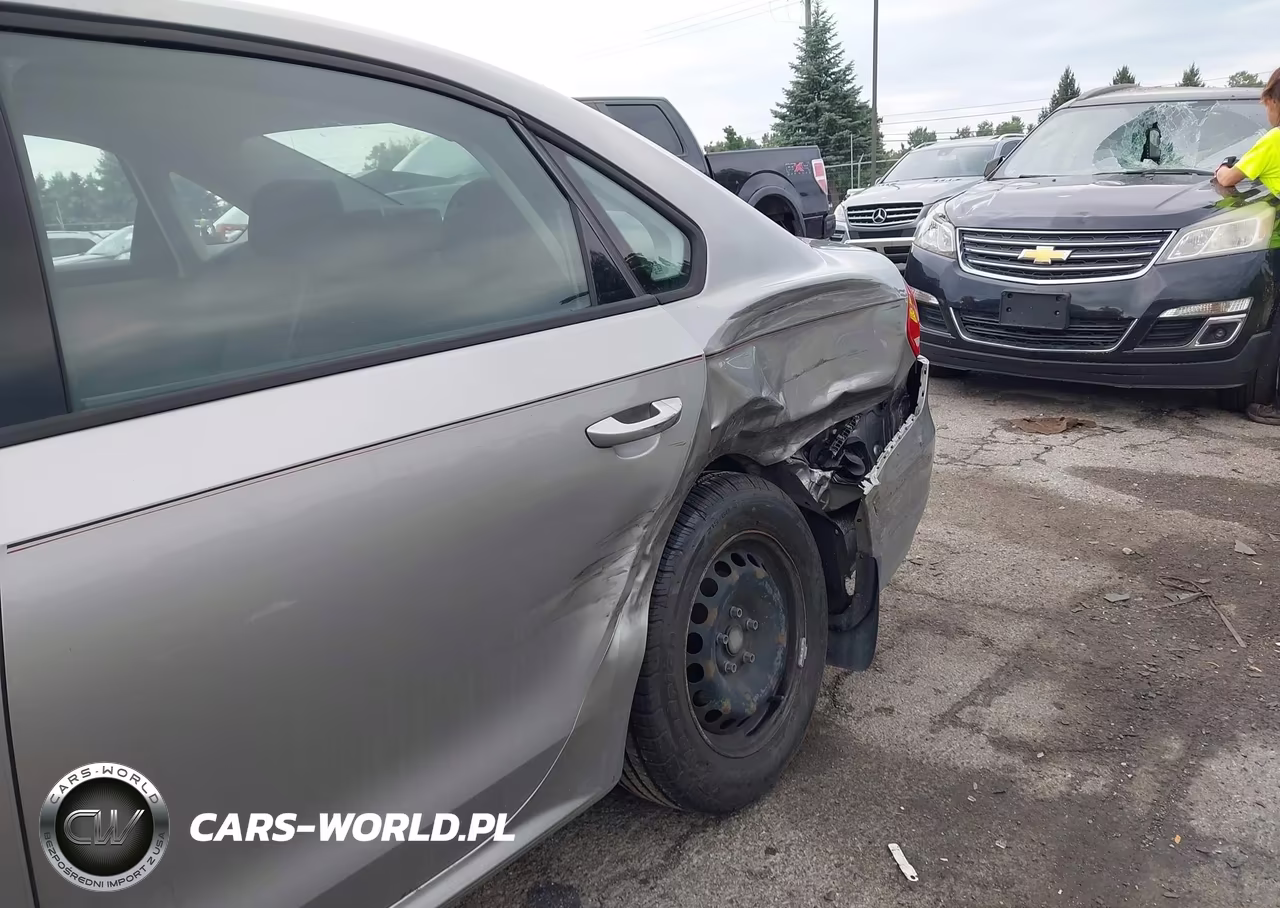 2013 Volkswagen Passat 2.5L S VIN:1VWAP7A3XDC032408 - 6