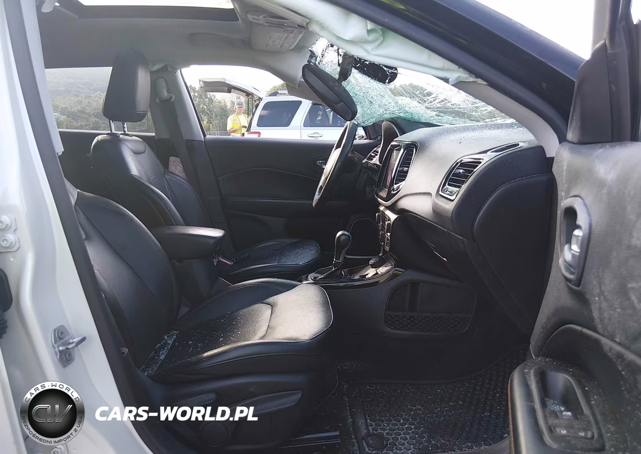 2019 Jeep Compass Limited 4X4 VIN:3C4NJDCB6KT843259 - 5