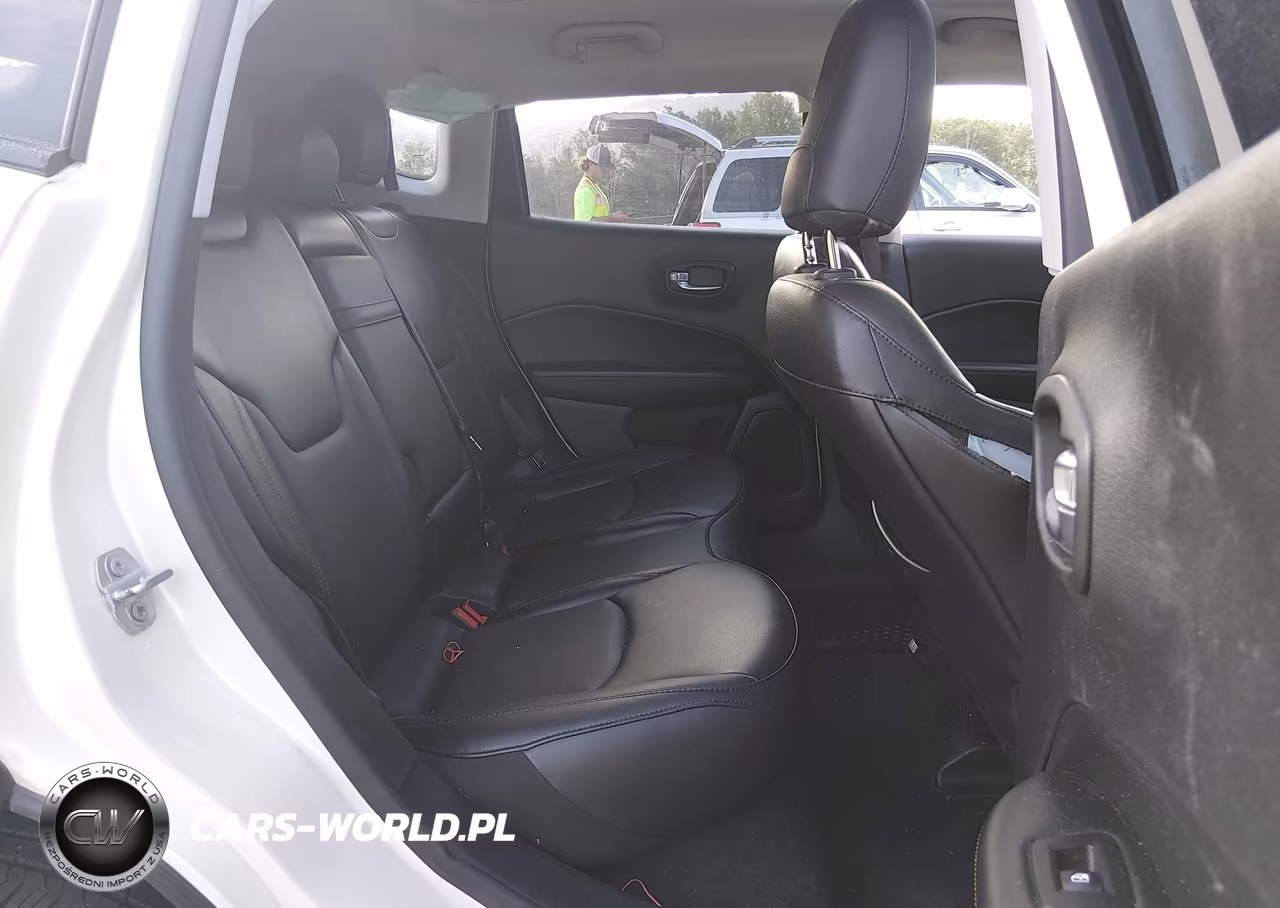 2019 Jeep Compass Limited 4X4 VIN:3C4NJDCB6KT843259 - 8