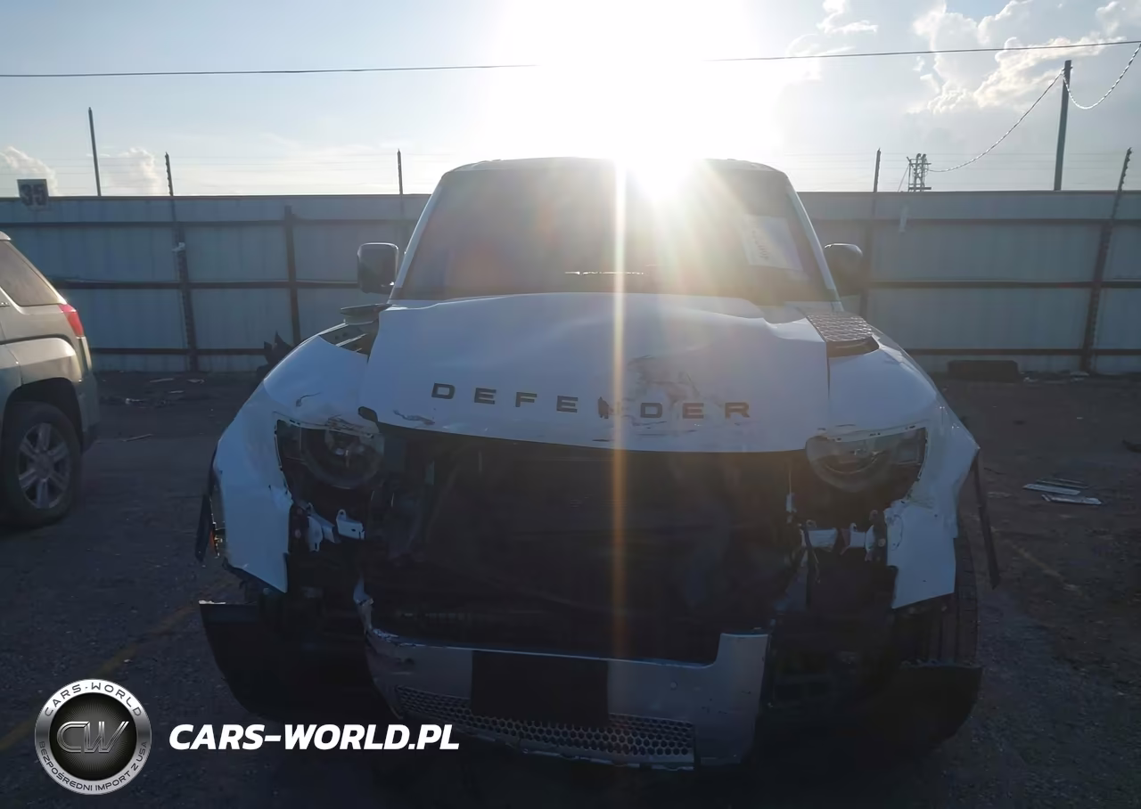 2024 Land Rover Defender 130 P300 S VIN:SALEJFFU4R2300750 - 12