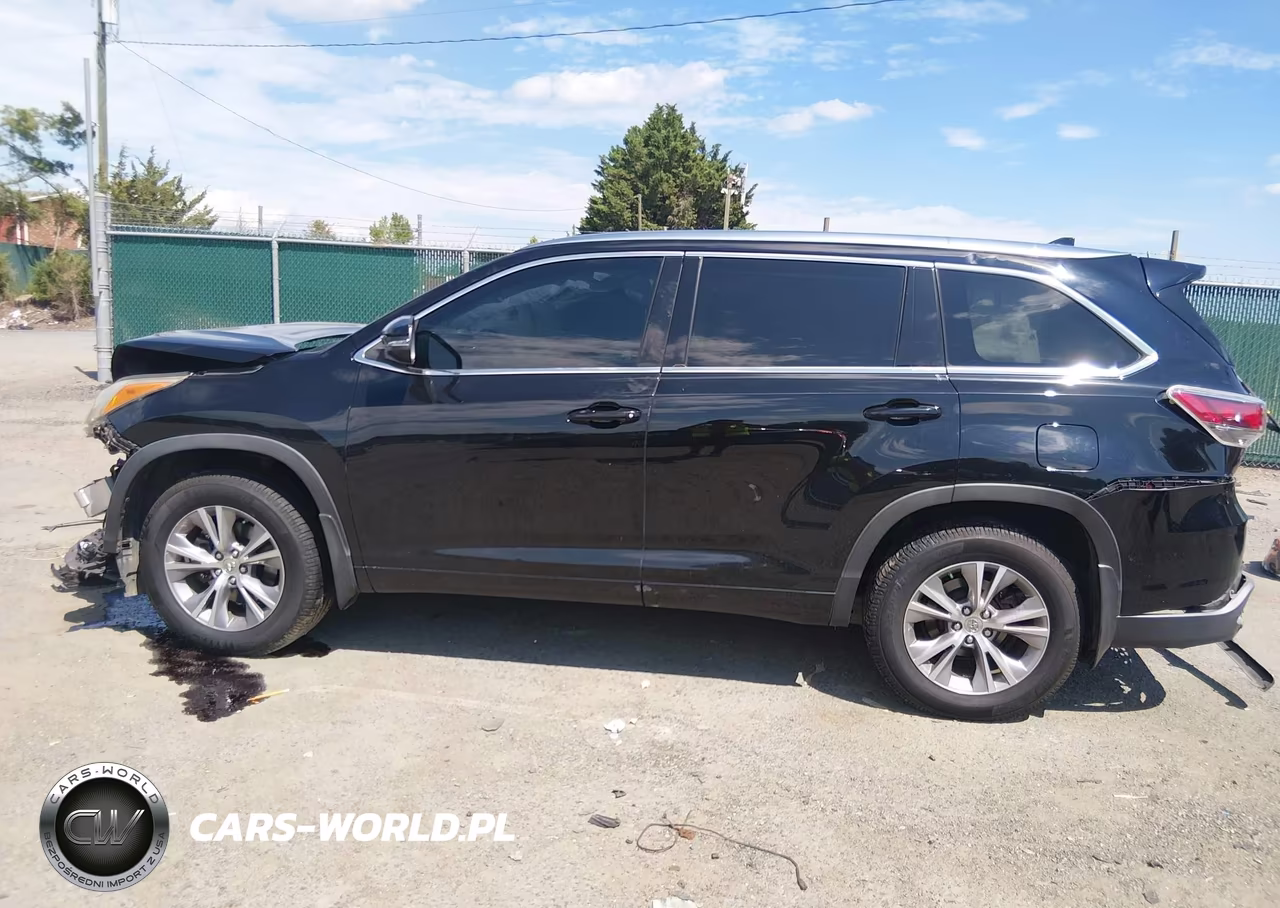 2015 Toyota Highlander Xle V6 VIN:5TDJKRFH6FS170854 - 15