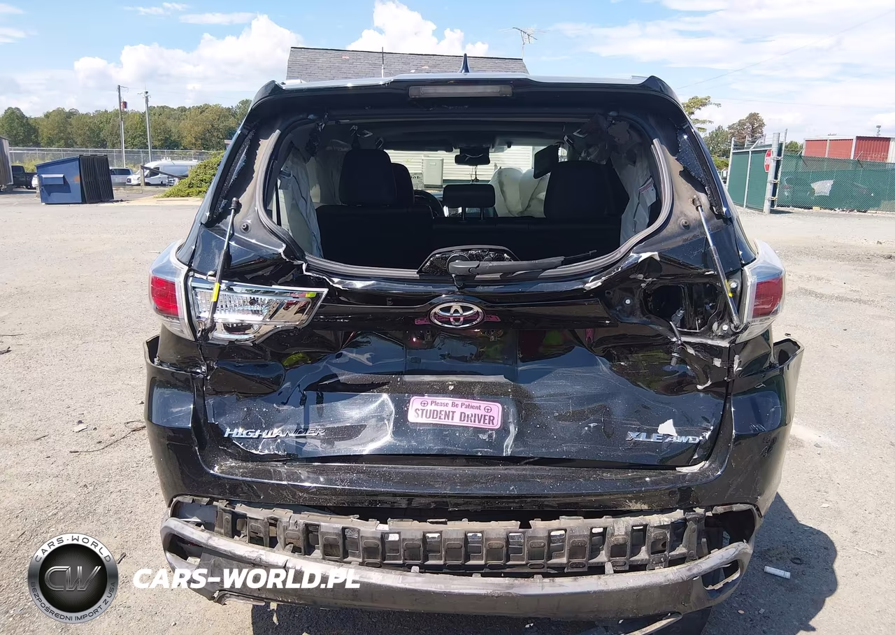 2015 Toyota Highlander Xle V6 VIN:5TDJKRFH6FS170854 - 17