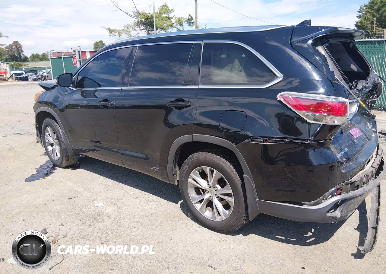 2015 Toyota Highlander Xle V6 VIN:5TDJKRFH6FS170854 - 3