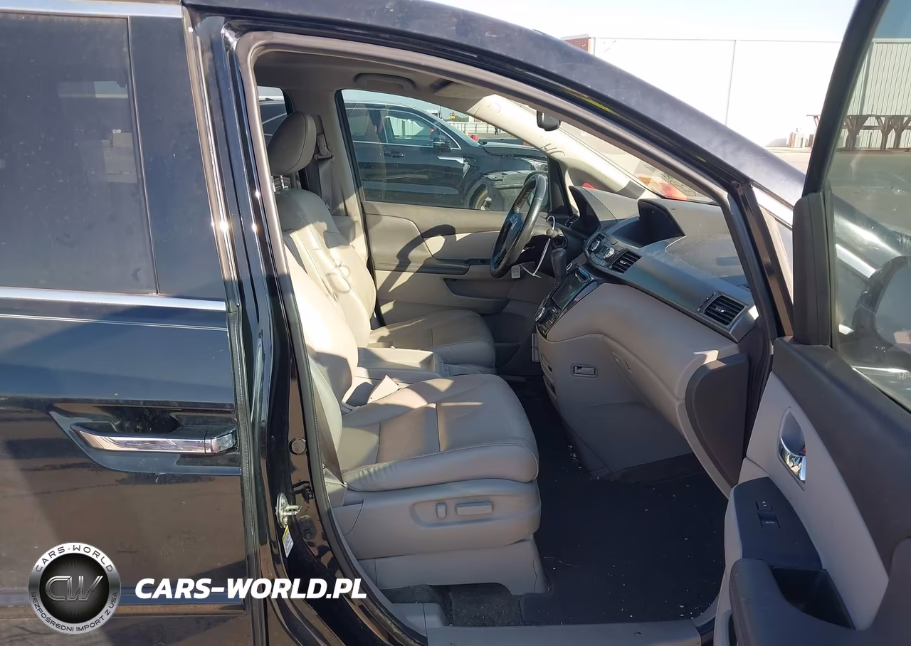 2015 Honda Odyssey Touring-Touring Elite VIN:5FNRL5H95FB008605 - 5