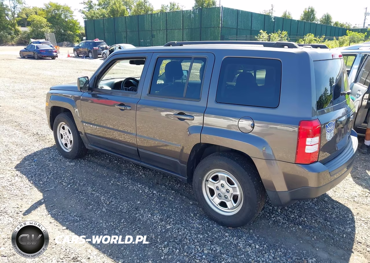 2016 Jeep Patriot Sport VIN:1C4NJPBA9GD669825 - 3