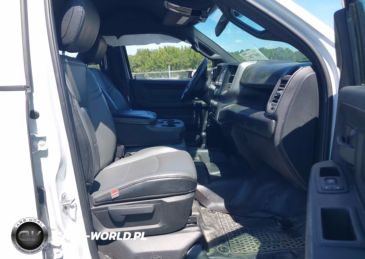 2023 Ram 2500 Tradesman 4X4 8' Box VIN:3C6UR5HJ1PG634416 - 5