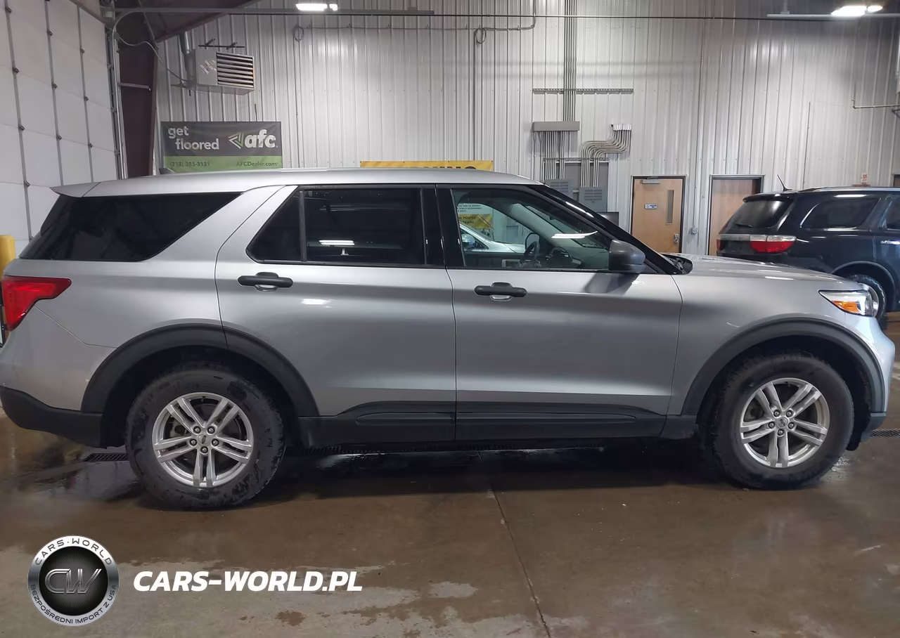 2022 Ford Explorer VIN:1FMSK8BB1NGB55005 - 13