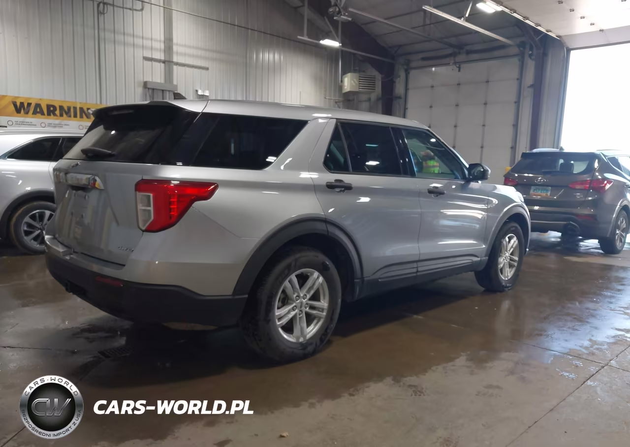 2022 Ford Explorer VIN:1FMSK8BB1NGB55005 - 4