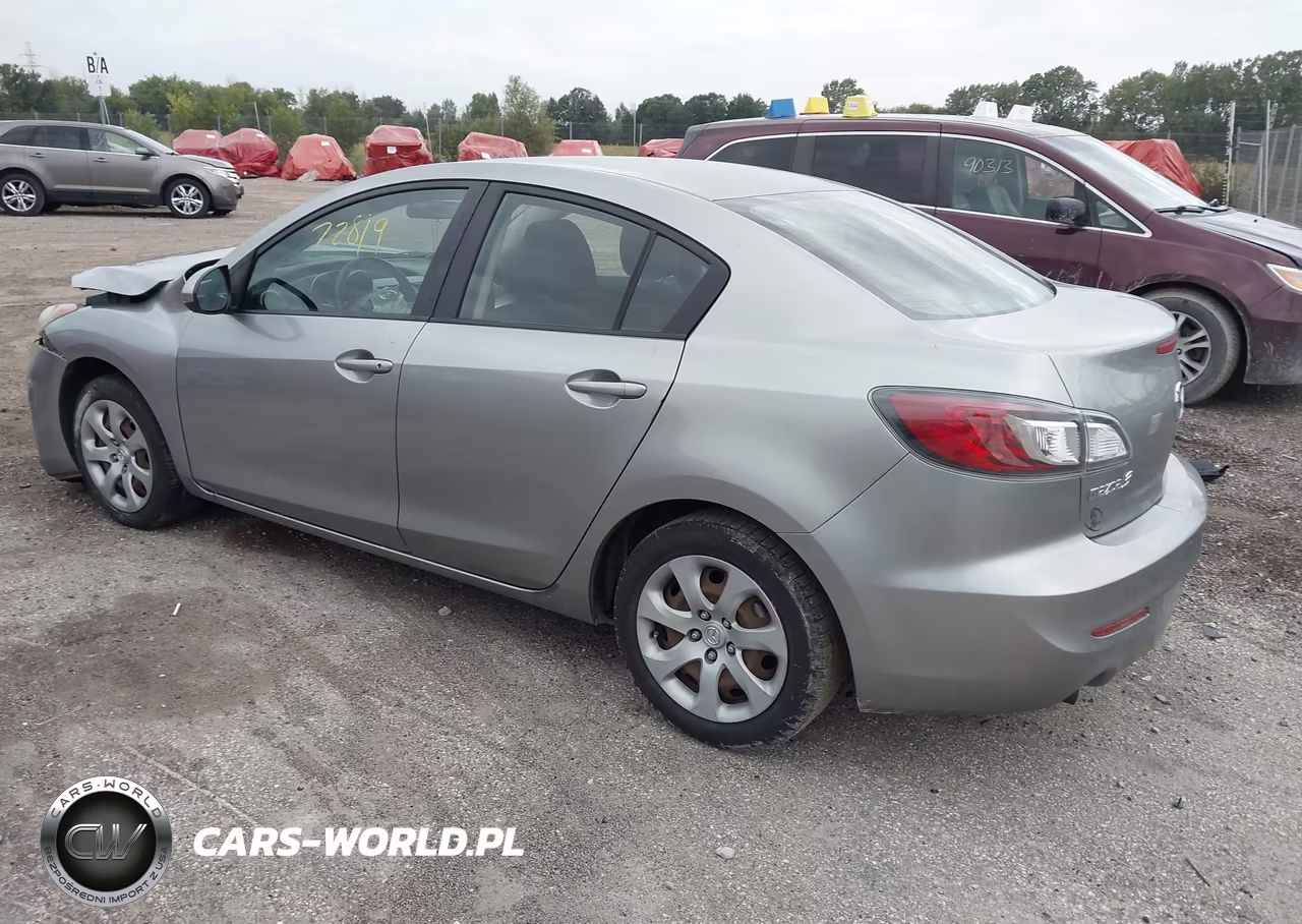 2012 Mazda Mazda3 I Sport VIN:JM1BL1UF1C1610931 - 3