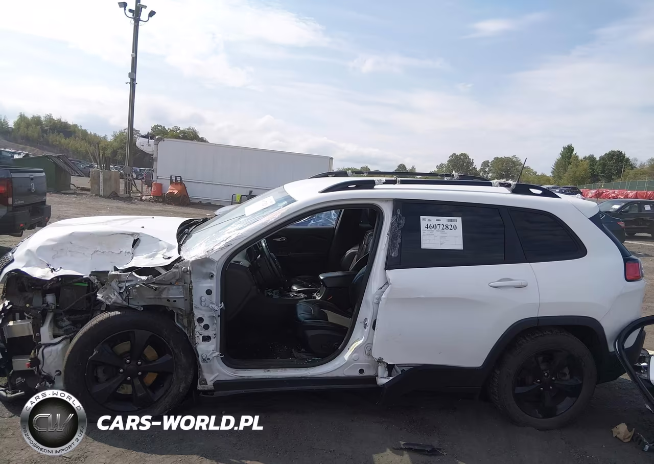 2020 Jeep Cherokee Altitude 4X4 VIN:1C4PJMLB8LD568140 - 13