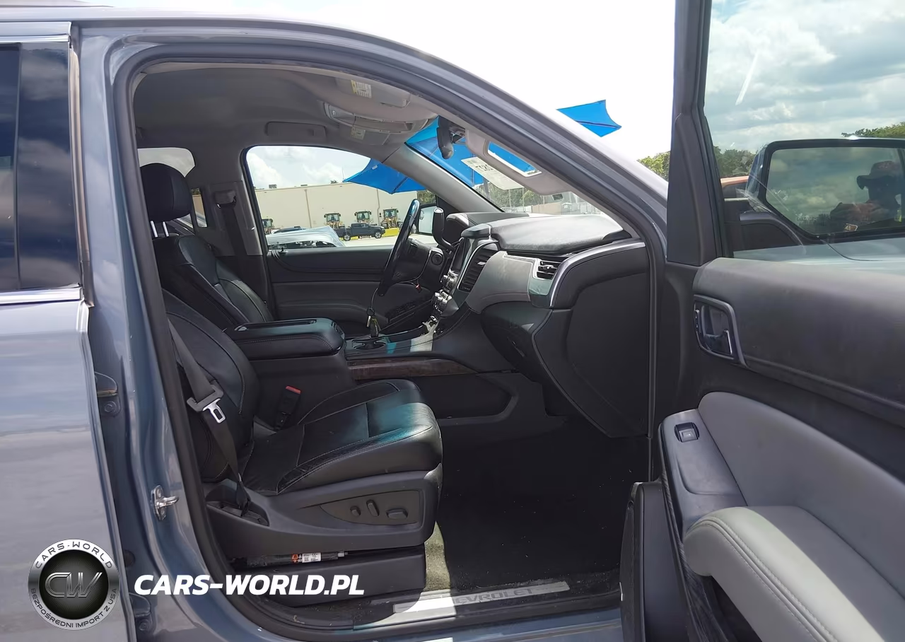 2016 Chevrolet Suburban Lt VIN:1GNSCHKC8GR167547 - 5