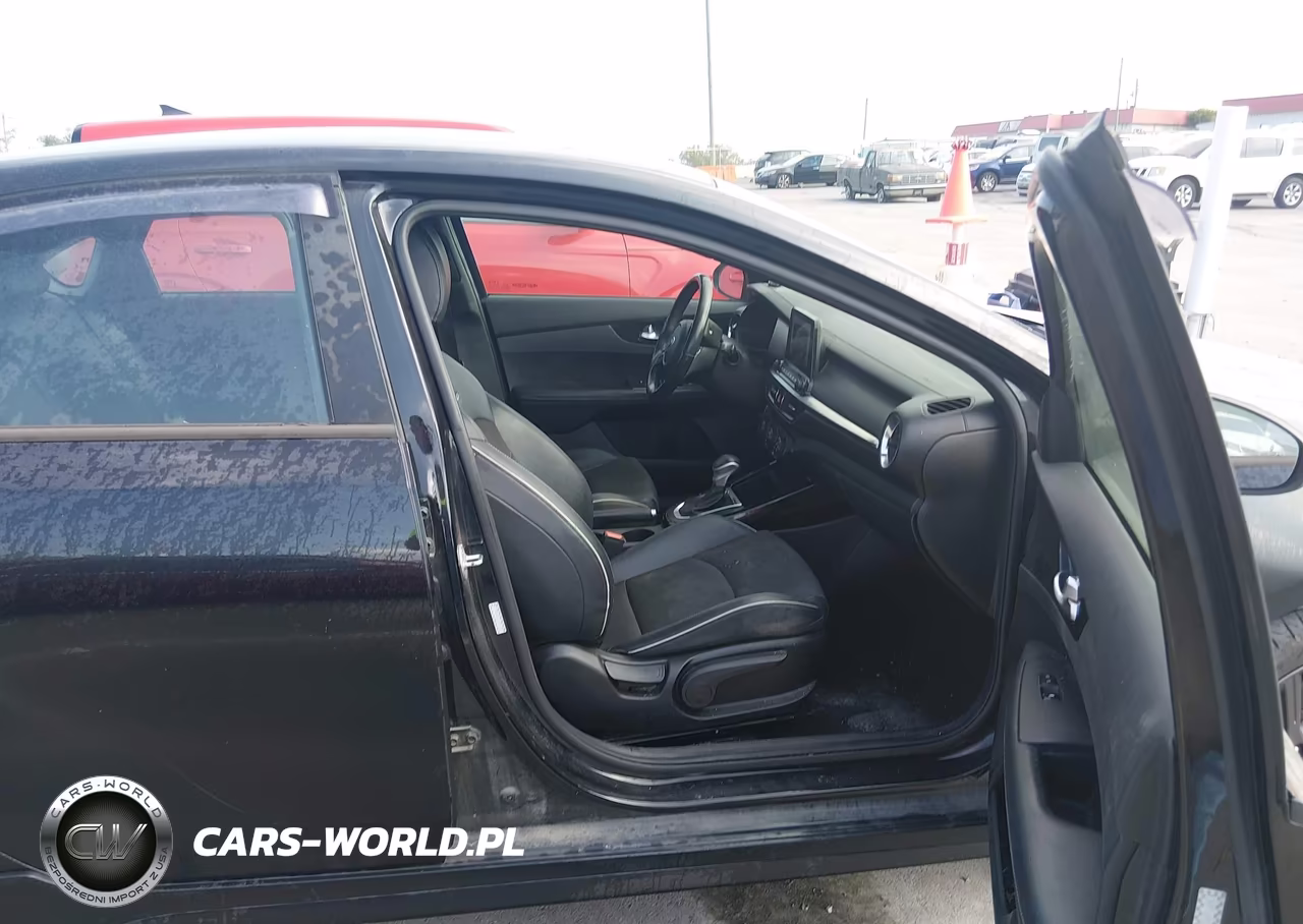 2020 Kia Forte Gt-Line VIN:3KPF34AD0LE240333 - 5