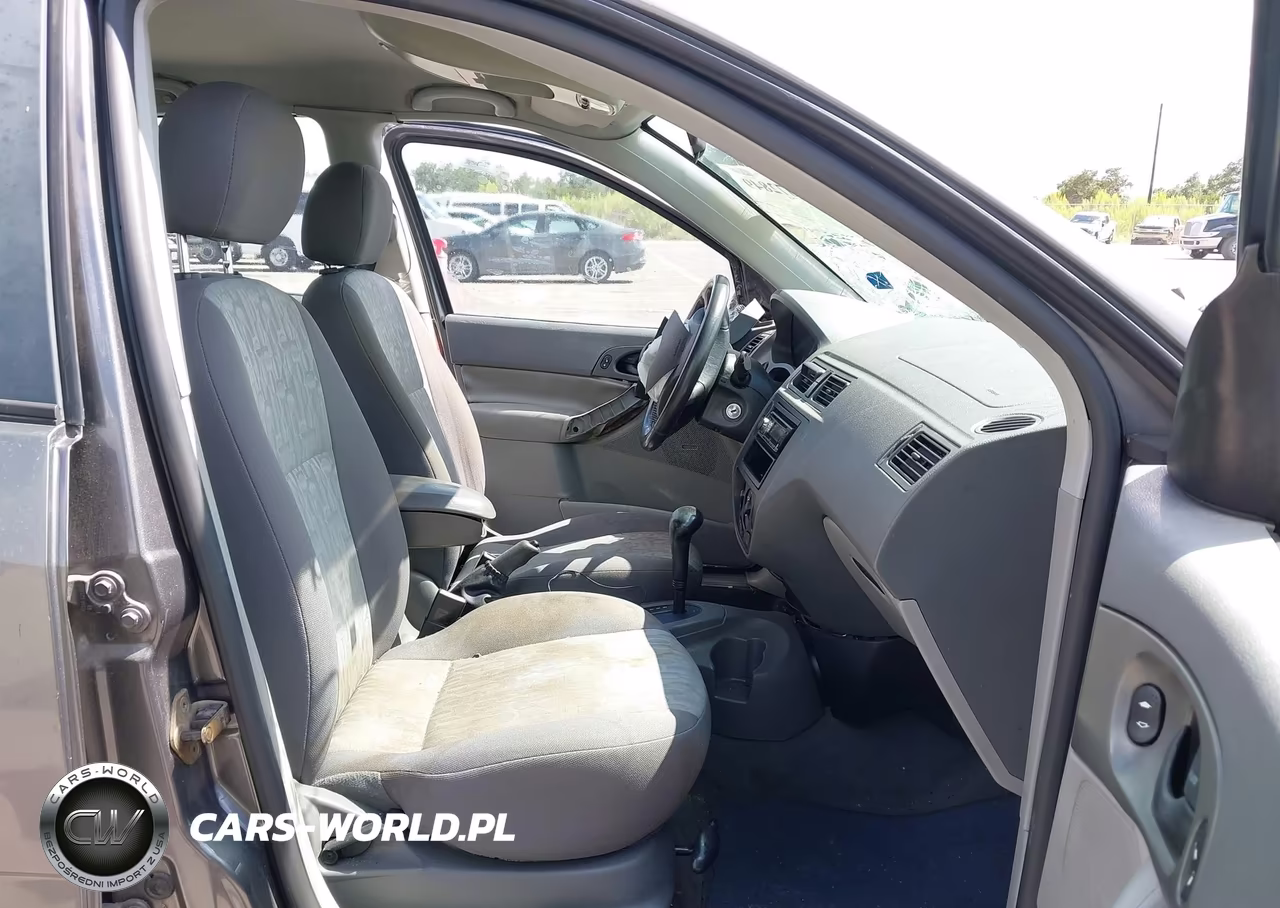 2005 Ford Focus Zx4 VIN:1FAFP34N55W122604 - 5