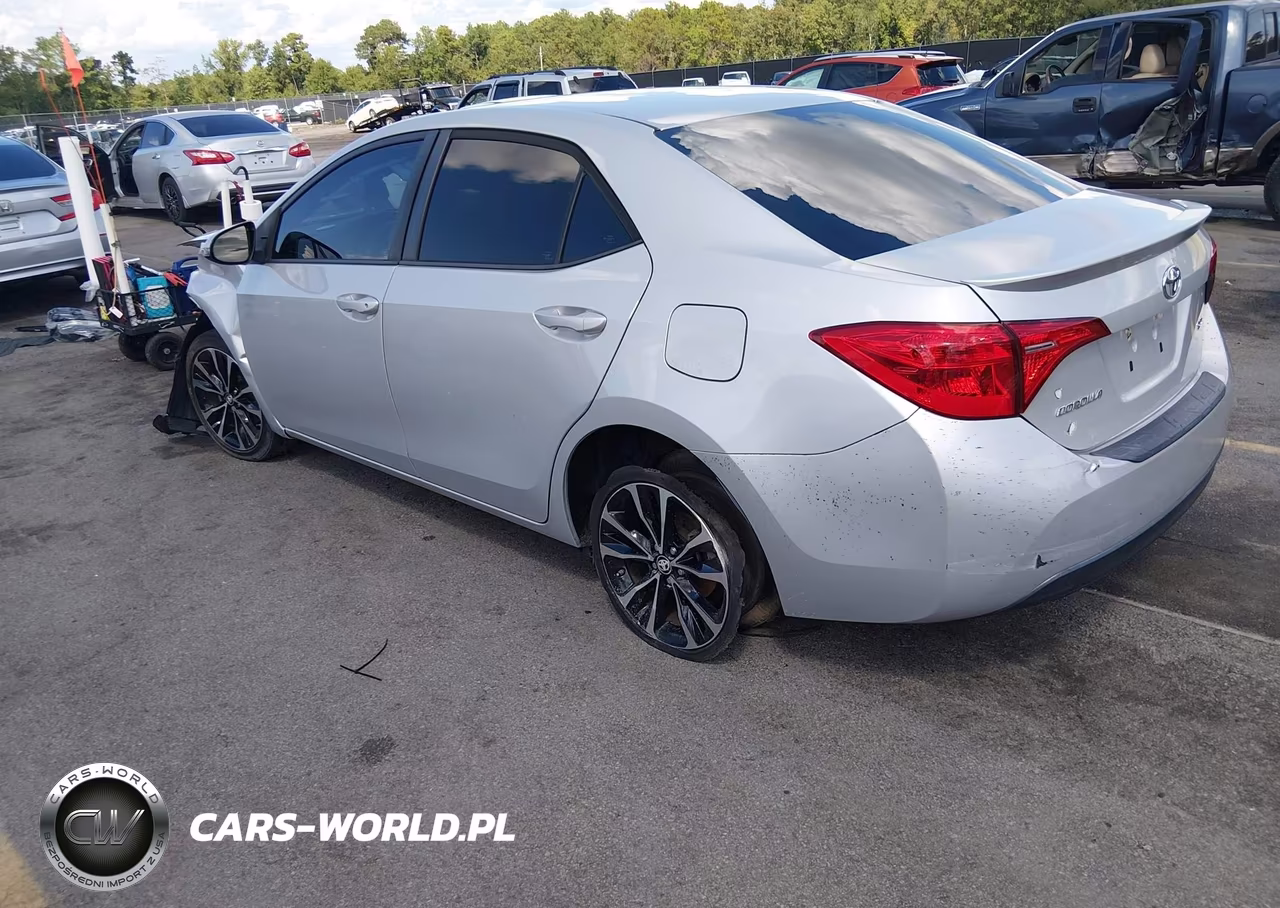 2019 Toyota Corolla Se VIN:5YFBURHE4KP929506 - 3