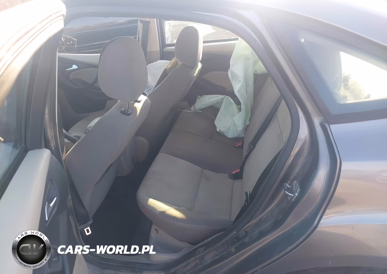 2013 Ford Focus Se VIN:1FADP3F27DL167599 - 8