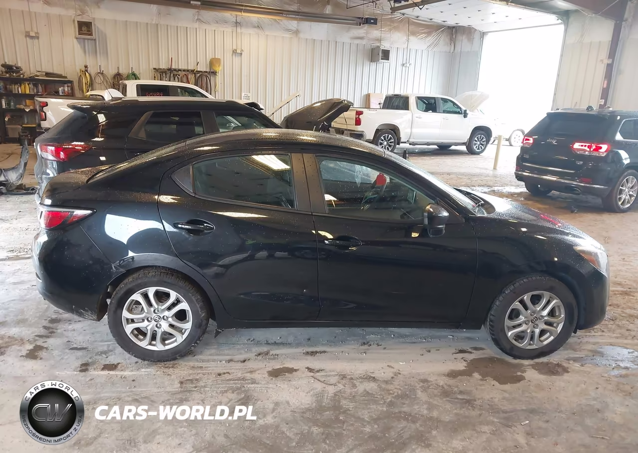 2016 Scion Ia VIN:3MYDLBZV3GY118001 - 13