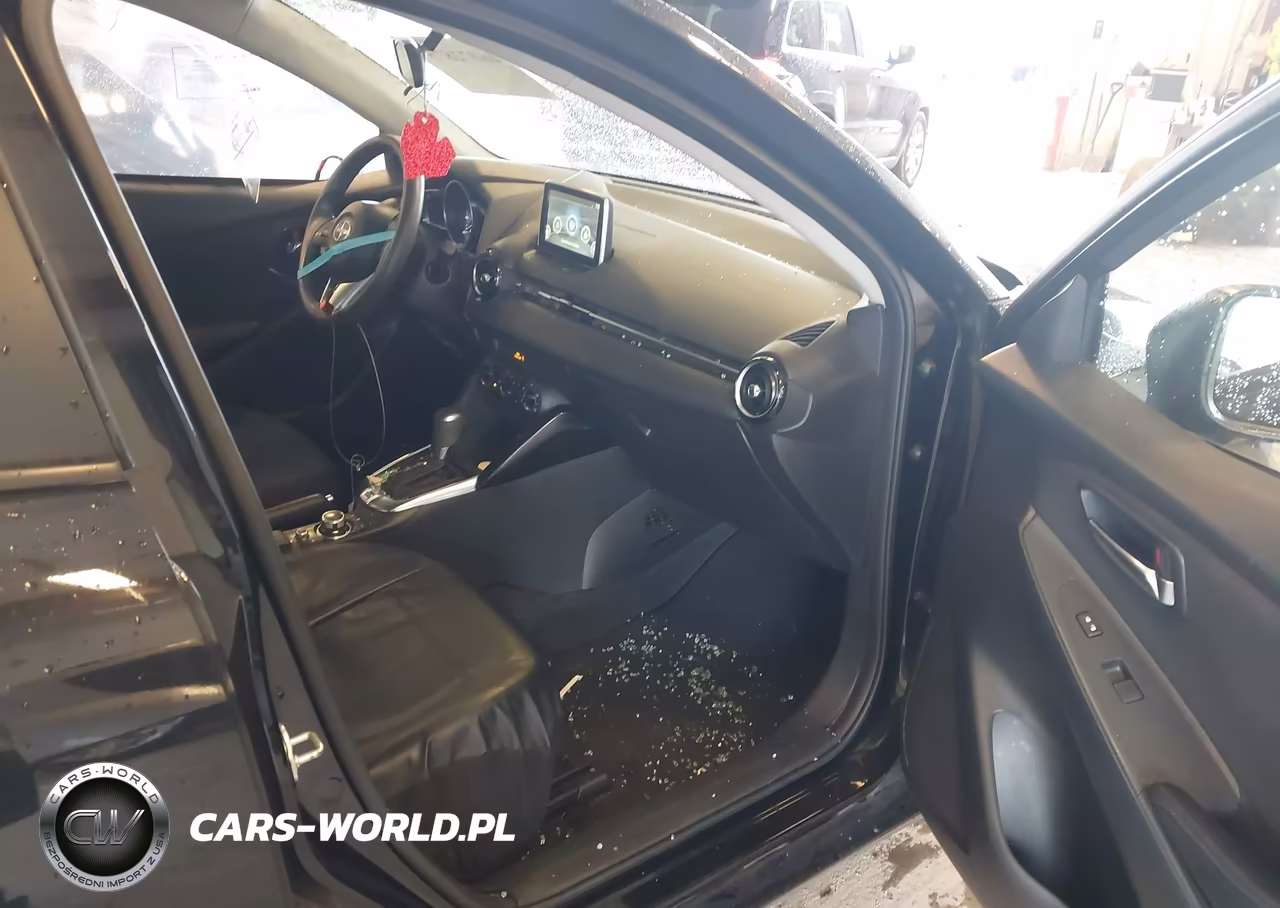 2016 Scion Ia VIN:3MYDLBZV3GY118001 - 5