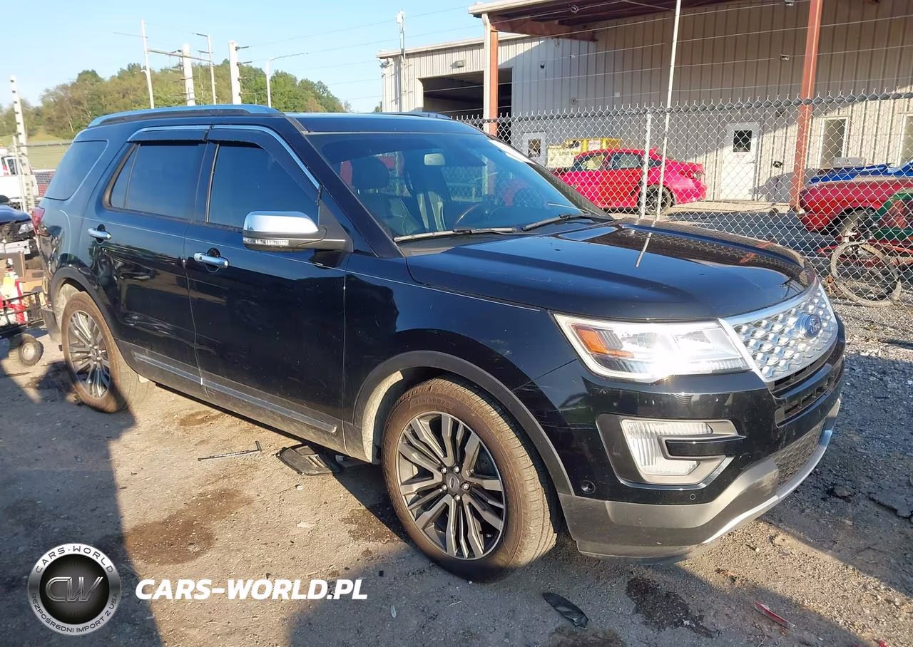 2017 Ford Explorer Platinum VIN:1FM5K8HT2HGE21102 - 1