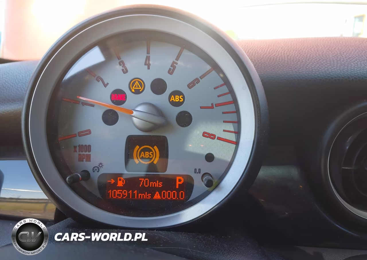 2009 Mini Cooper VIN:WMWMF33599TW72334 - 12