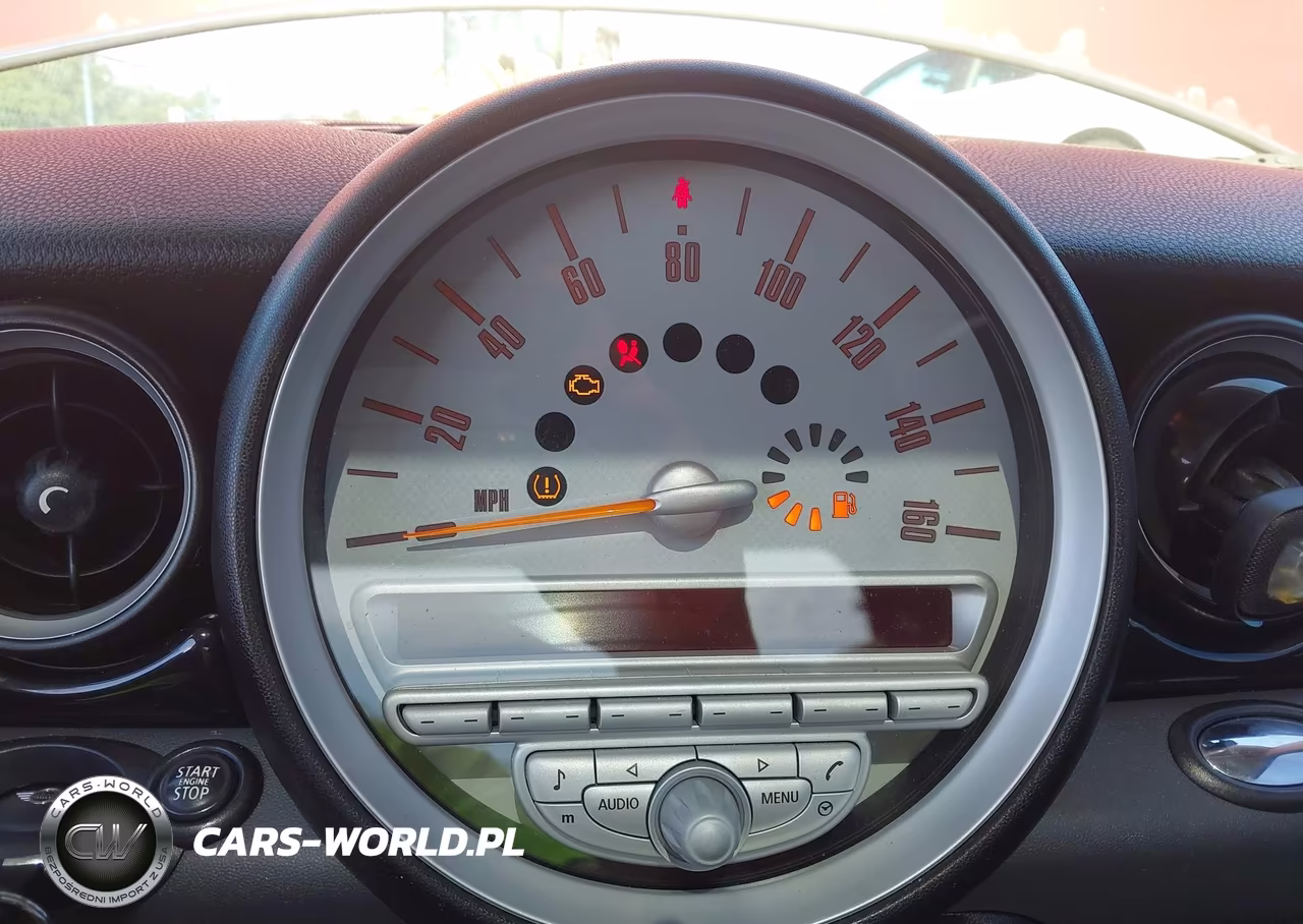 2009 Mini Cooper VIN:WMWMF33599TW72334 - 7