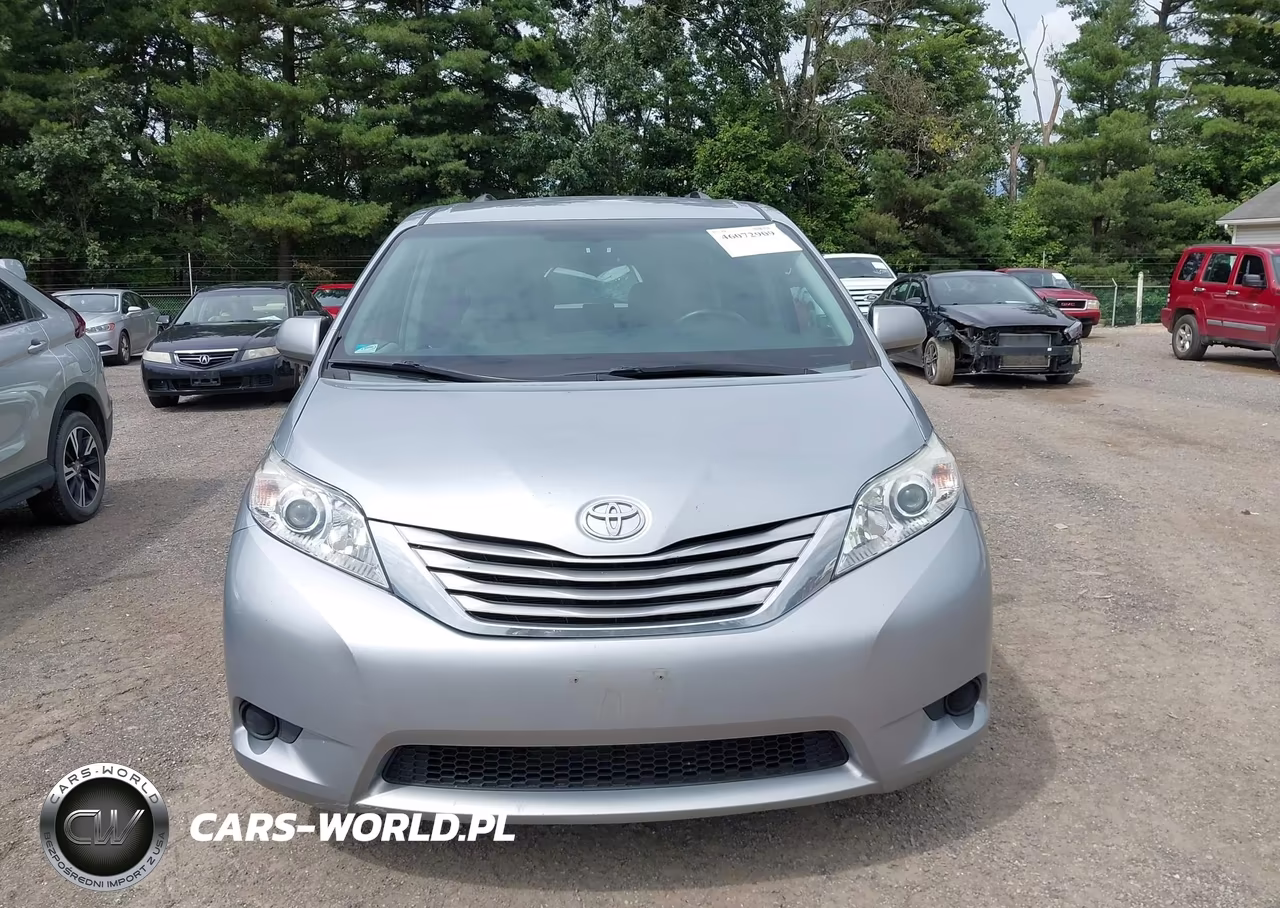 2015 Toyota Sienna Le 7 Passenger VIN:5TDJK3DC8FS106156 - 13