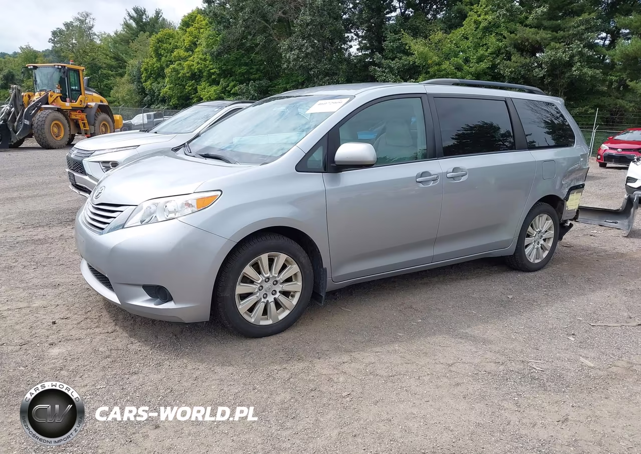 2015 Toyota Sienna Le 7 Passenger VIN:5TDJK3DC8FS106156 - 2