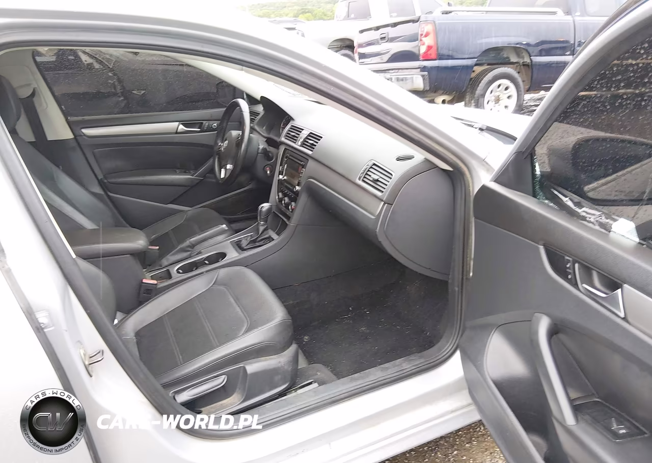 2014 Volkswagen Passat 1.8T Se VIN:1VWBS7A35EC057821 - 5