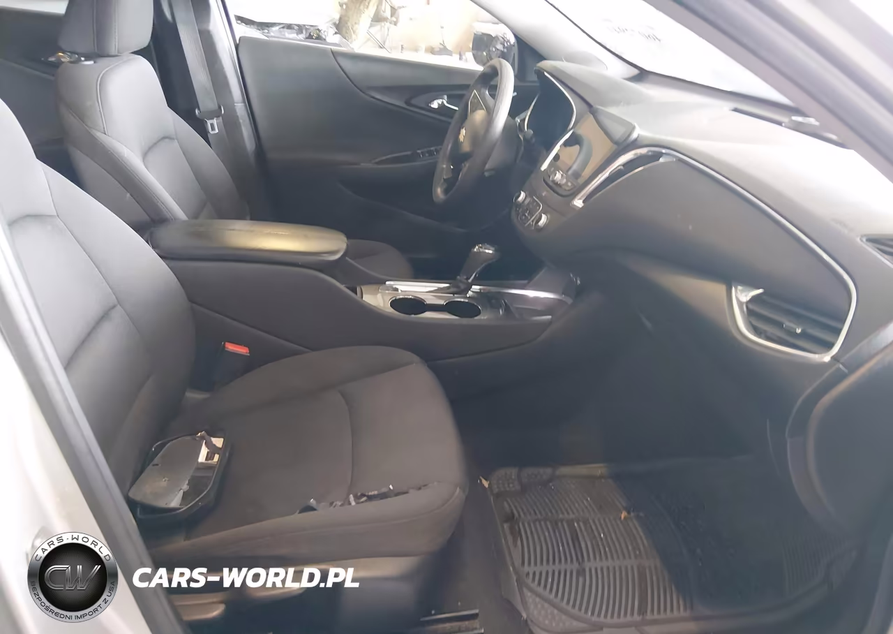 2019 Chevrolet Malibu Lt VIN:1G1ZD5ST7KF141026 - 5