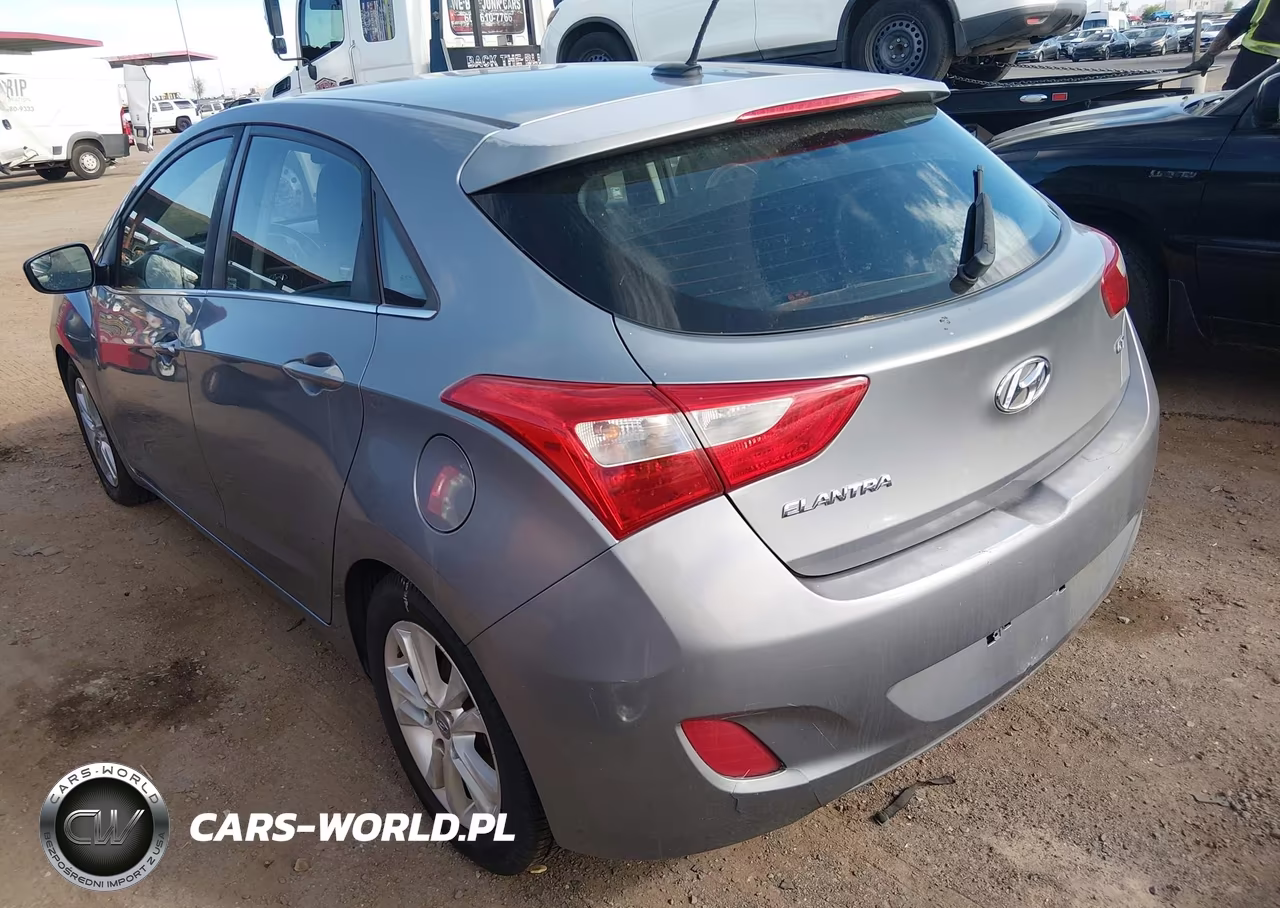 2014 Hyundai Elantra Gt VIN:KMHD35LH2EU174736 - 3