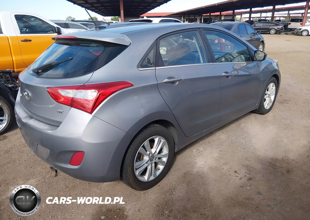 2014 Hyundai Elantra Gt VIN:KMHD35LH2EU174736 - 4