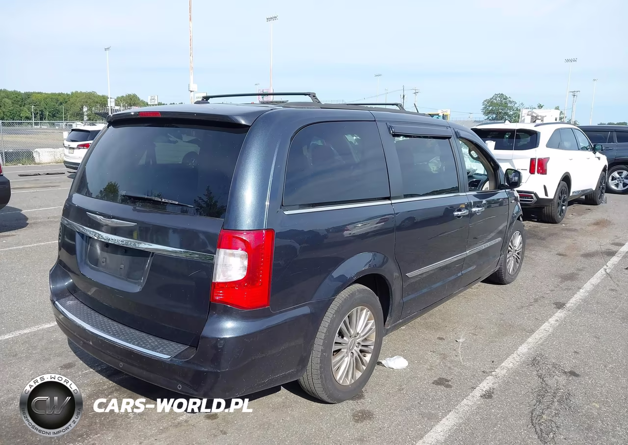 2014 Chrysler Town & Country Touring-L VIN:2C4RC1CG1ER108136 - 4