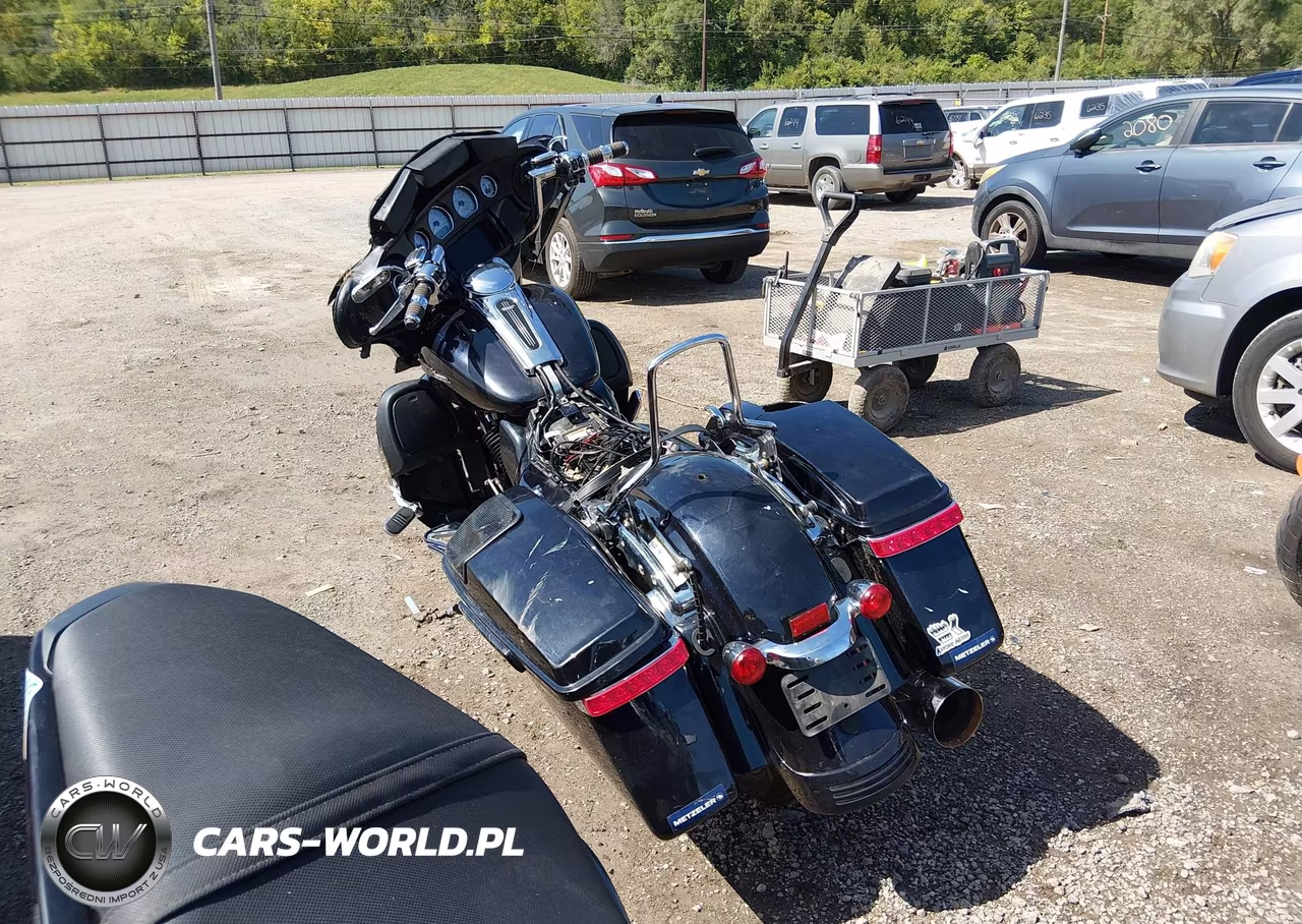 2019 Harley-Davidson Flhx VIN:1HD1KBC18KB681321 - 3