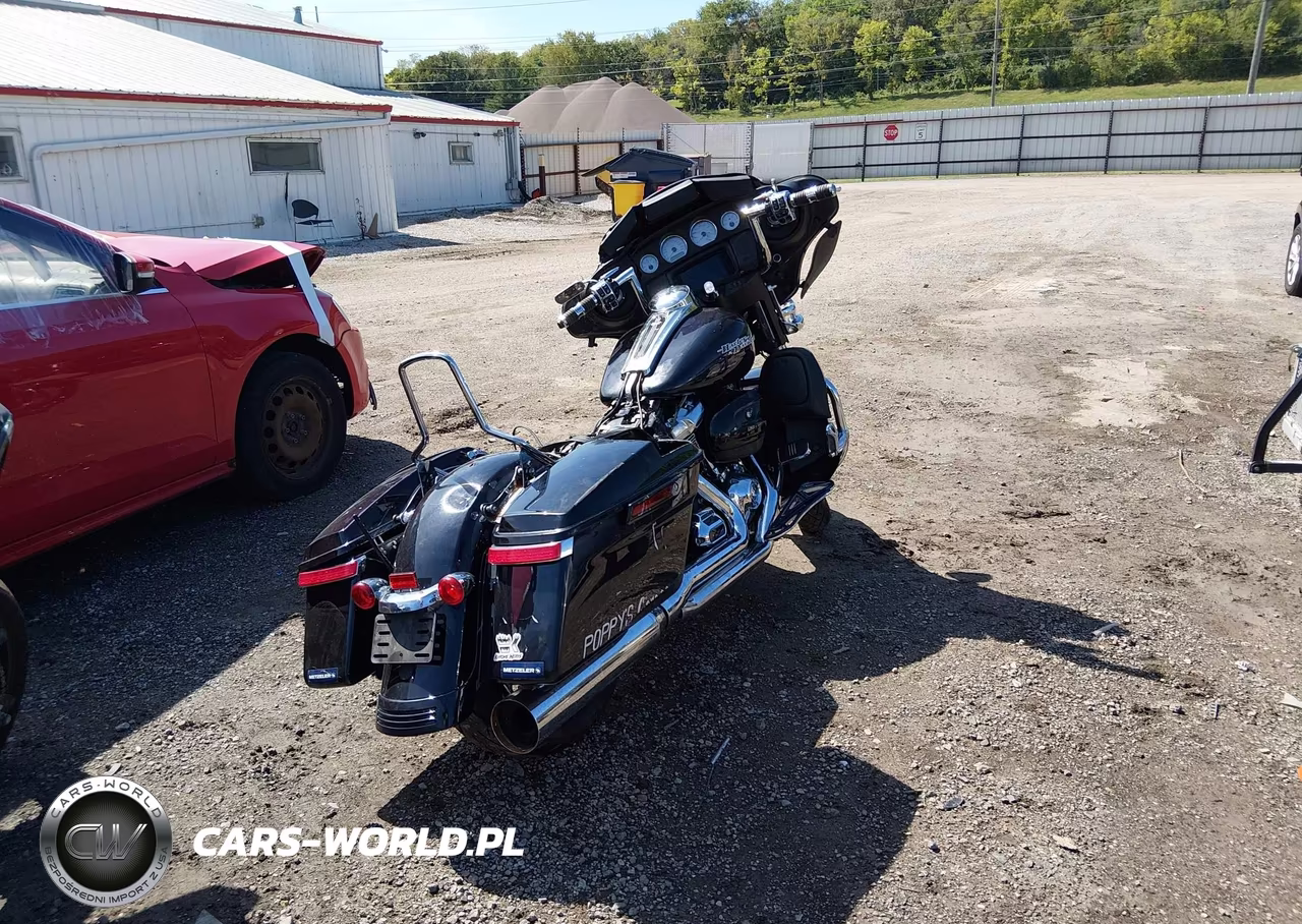 2019 Harley-Davidson Flhx VIN:1HD1KBC18KB681321 - 4