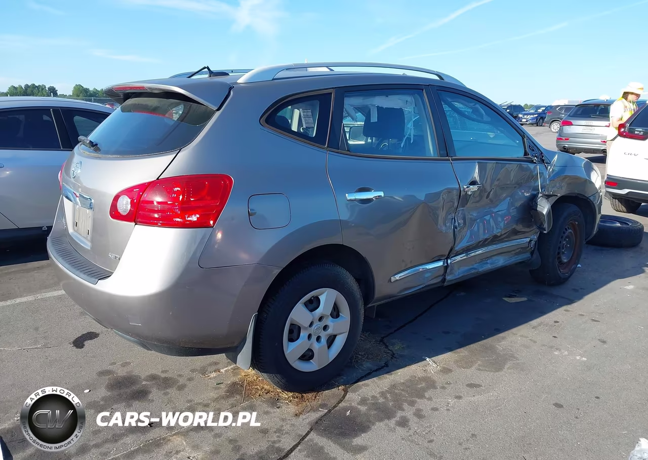 2014 Nissan Rogue Select S VIN:JN8AS5MV8EW719202 - 4
