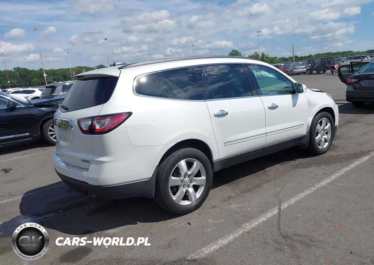 2017 Chevrolet Traverse Premier VIN:1GNKVJKD1HJ238789 - 4