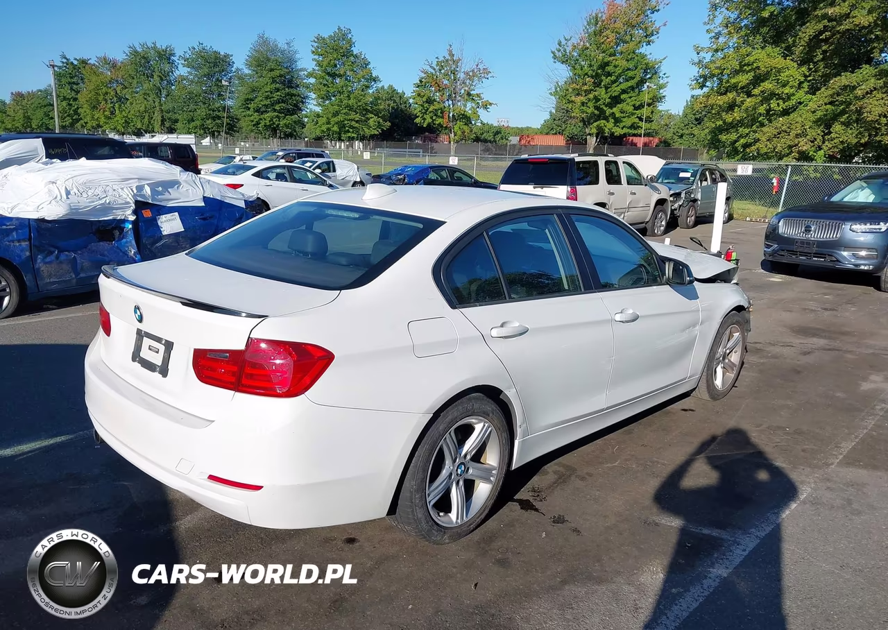 2014 BMW 320I xDrive VIN:WBA3C3C5XEF987107 - 4