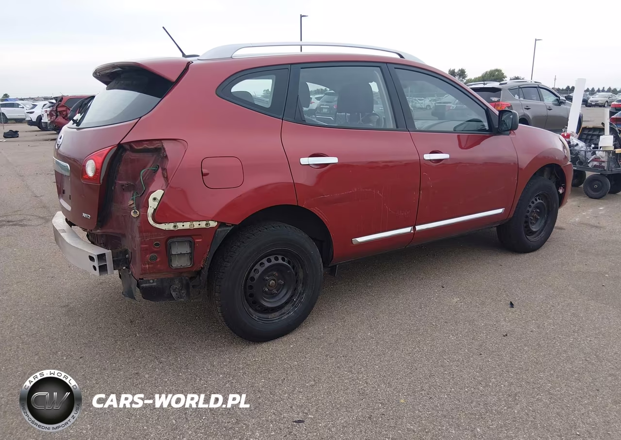 2015 Nissan Rogue Select S VIN:JN8AS5MV3FW765831 - 4