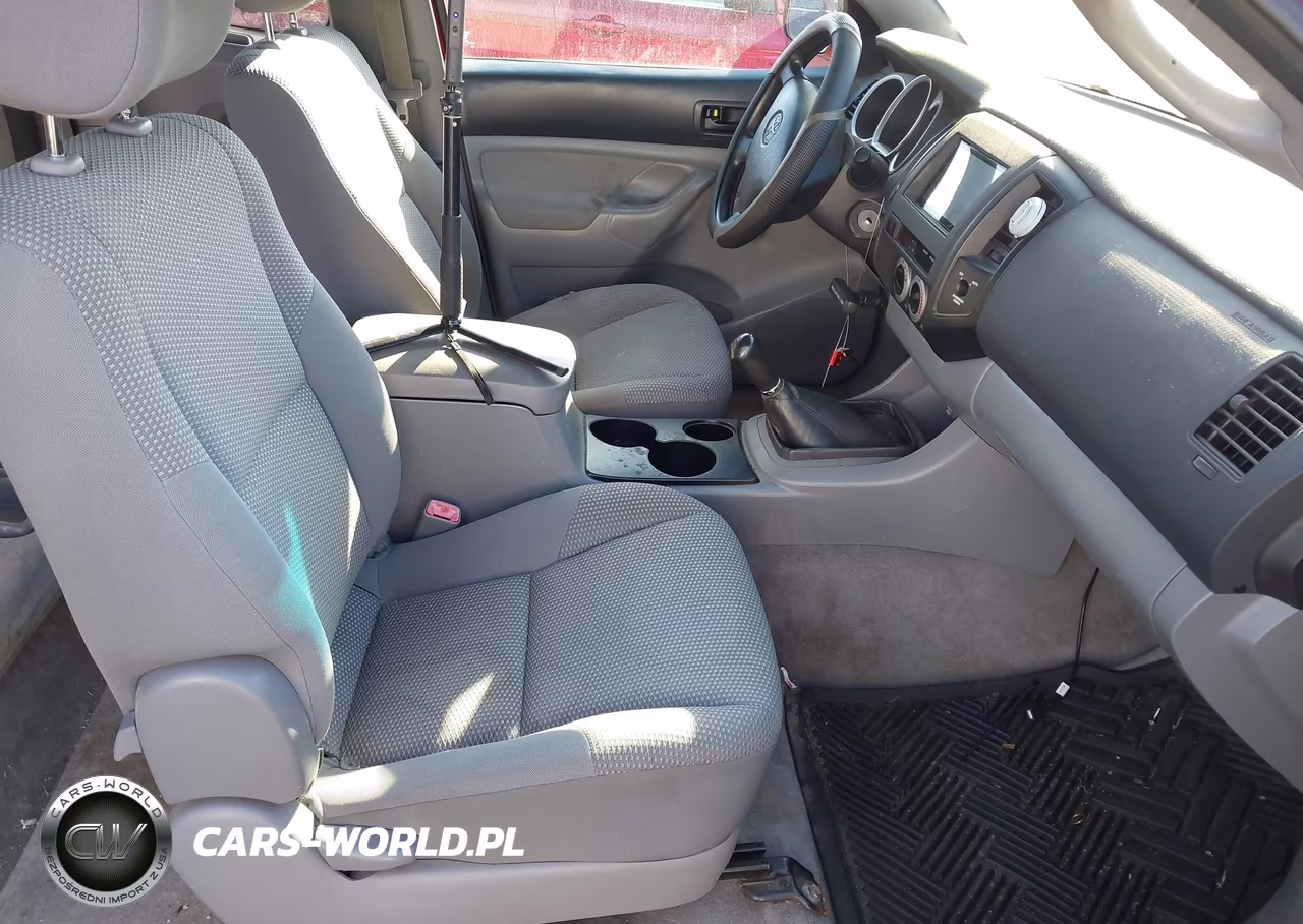 2005 Toyota Tacoma VIN:5TEUX42NX5Z132946 - 5