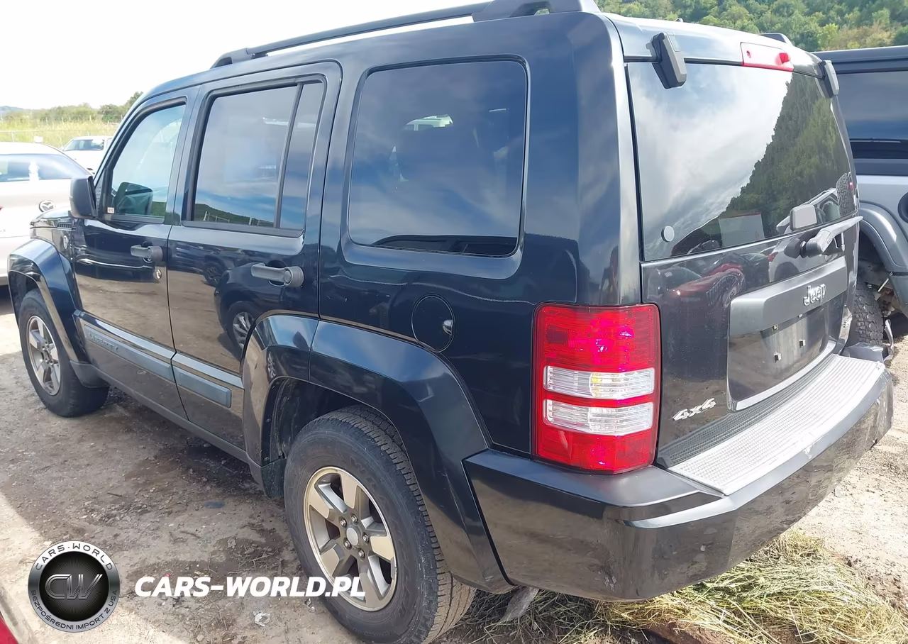 2008 Jeep Liberty Sport VIN:1J8GN28K38W225547 - 3