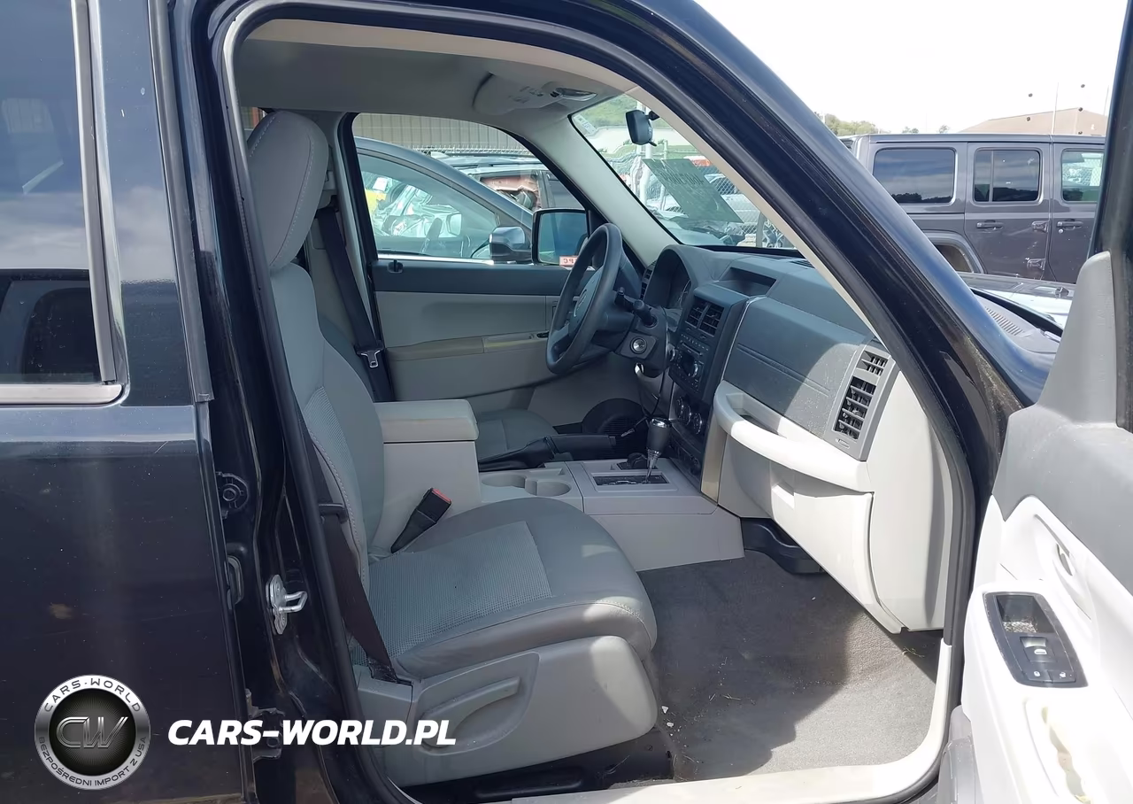 2008 Jeep Liberty Sport VIN:1J8GN28K38W225547 - 5