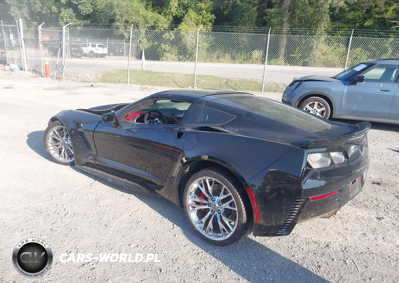 2017 Chevrolet Corvette Z06 VIN:1G1YT2D63H5604105 - 3
