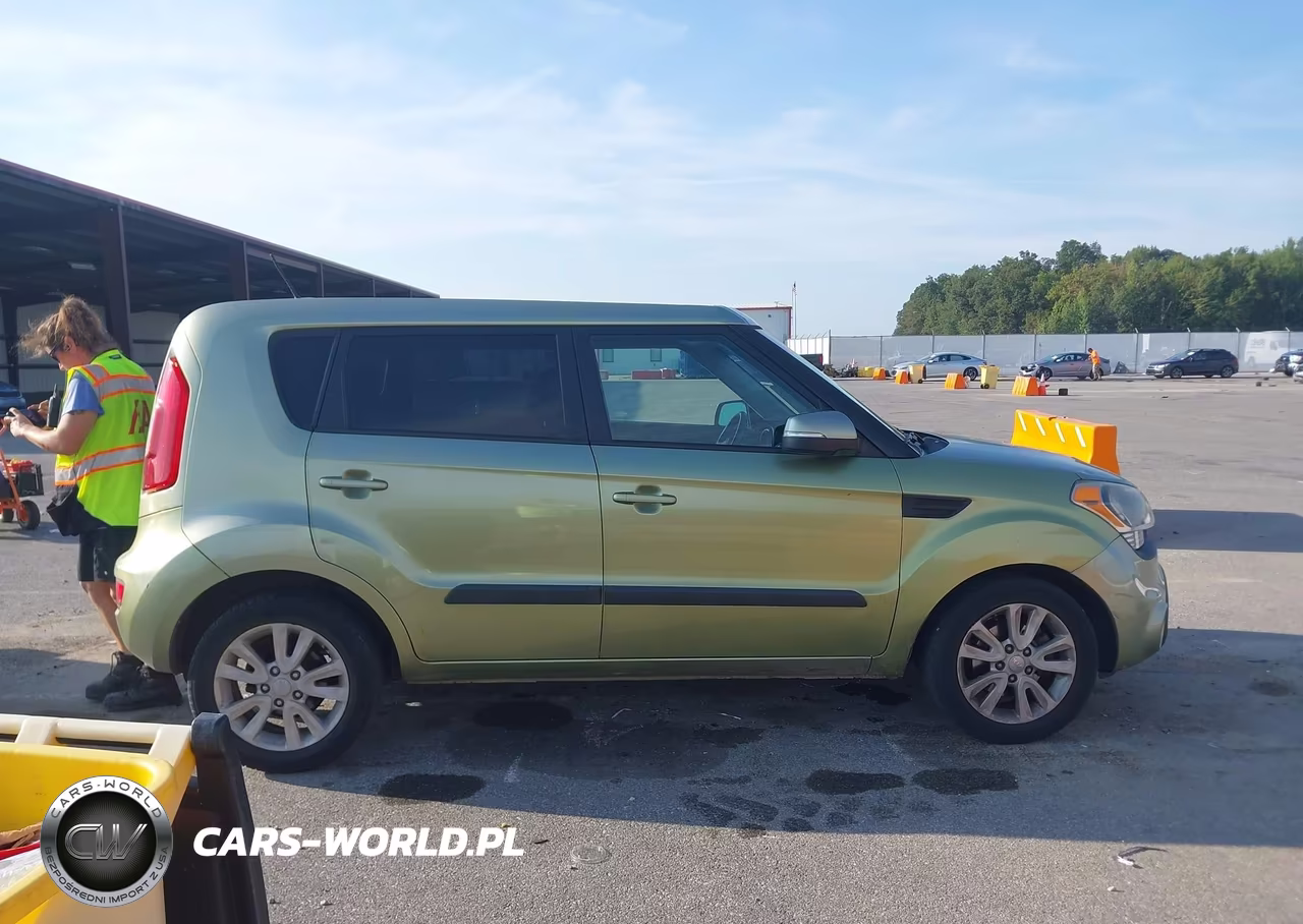 2013 Kia Soul + VIN:KNDJT2A64D7491003 - 13