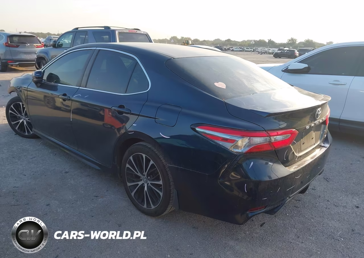 2018 Toyota Camry Se VIN:4T1B11HK8JU669284 - 3
